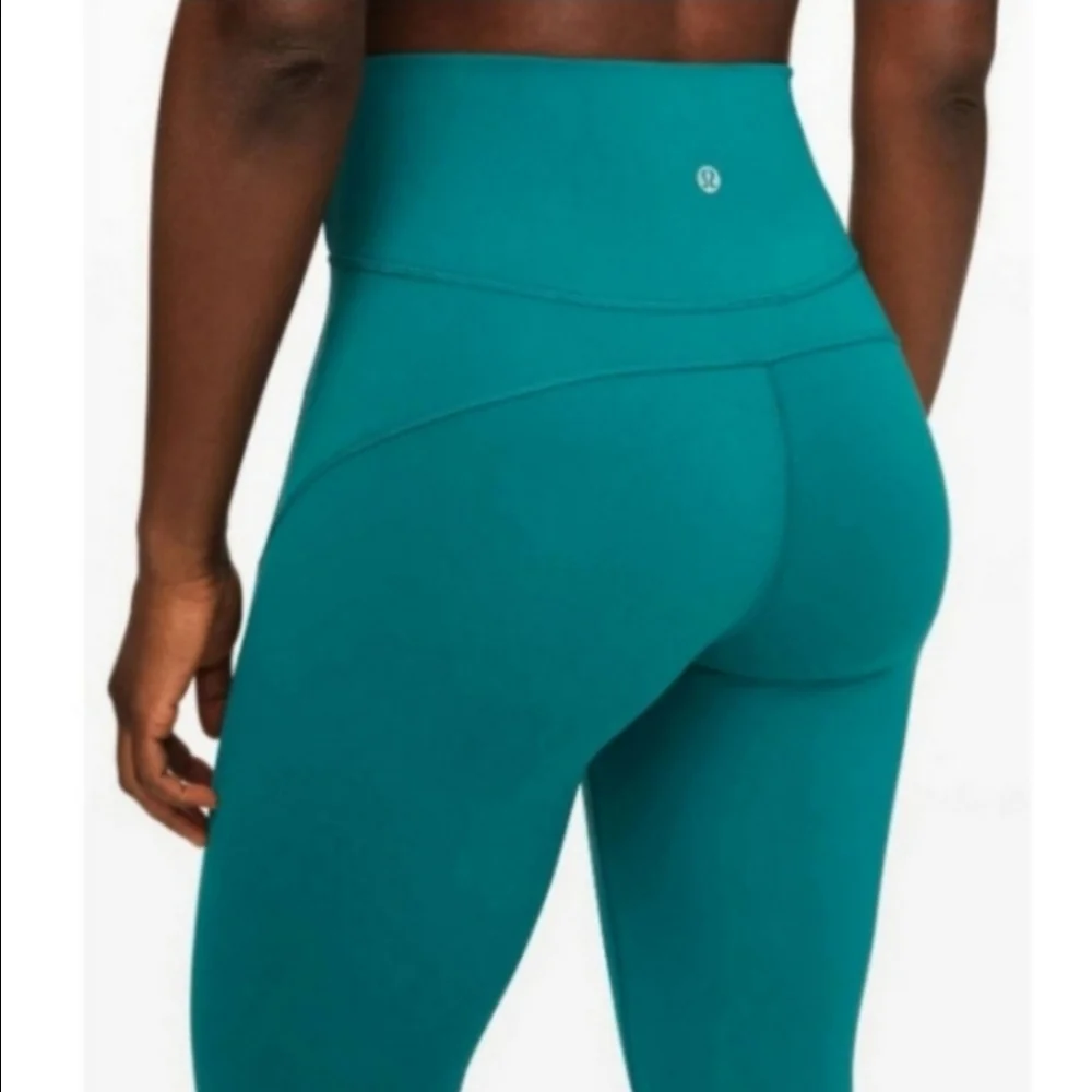 Lululemon In Movement Tight 25" Laguna Size 10 High Rise - Picture 2 of 6